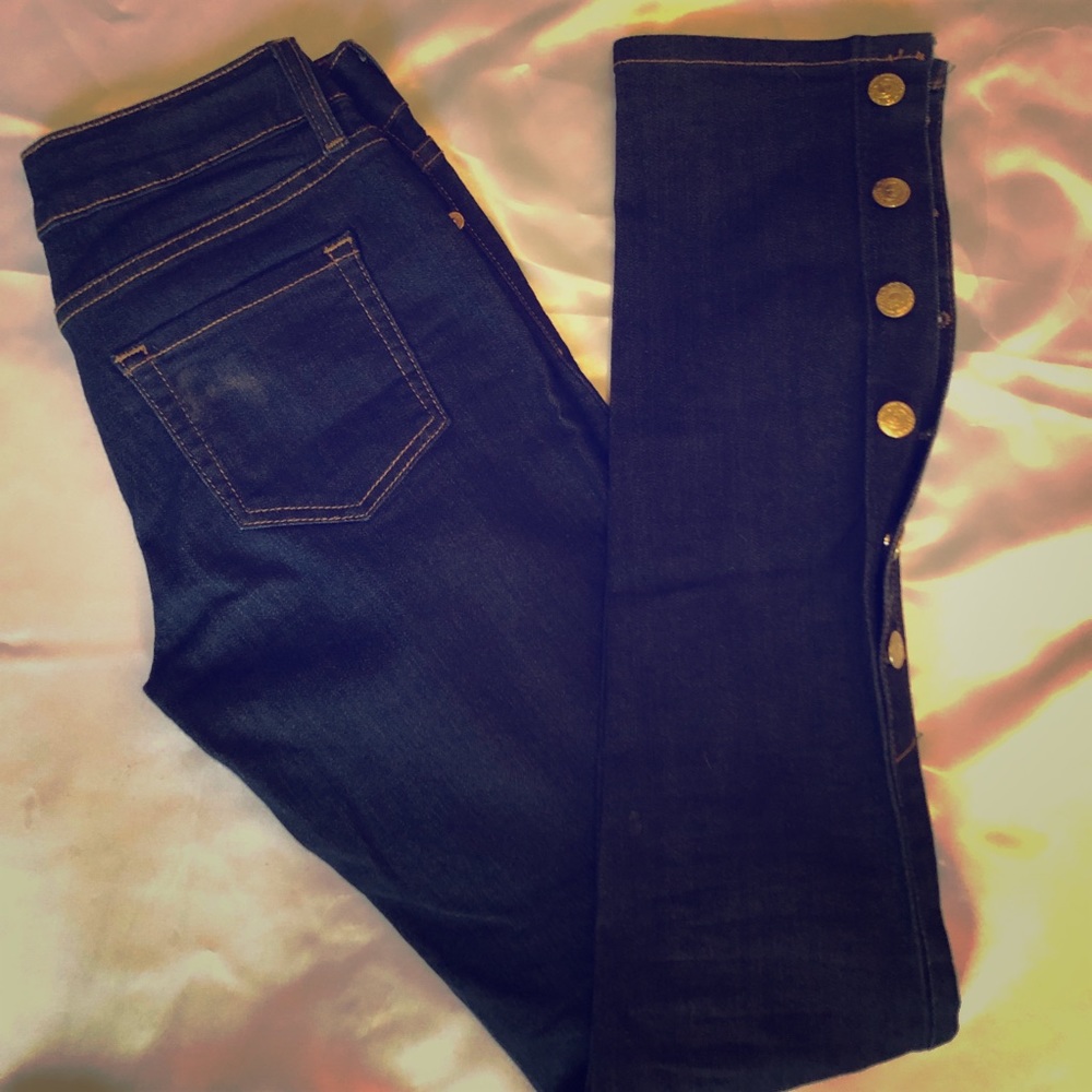 Rock n Roll button leg denim ✨✨✨